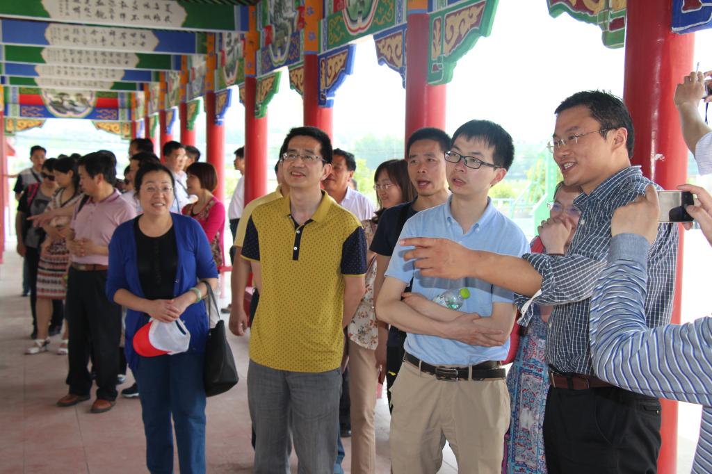 教师进农户，理论下基层——马克思主义学院全体党员教师赴英山县乌云山村学习调研