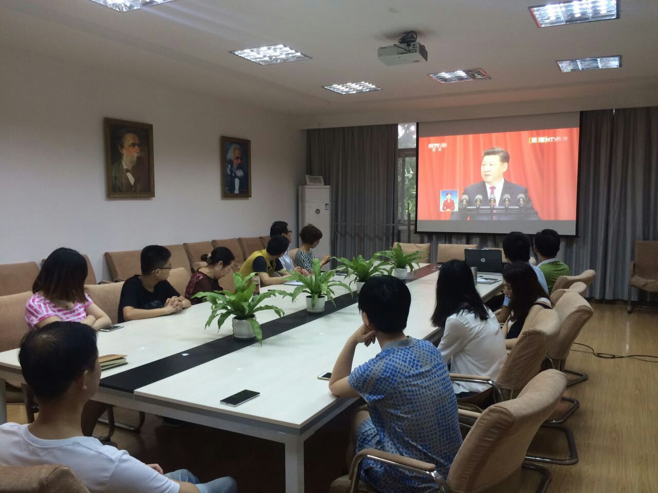 【两学一做】马克思主义学院组织观看建党95周年庆祝大会